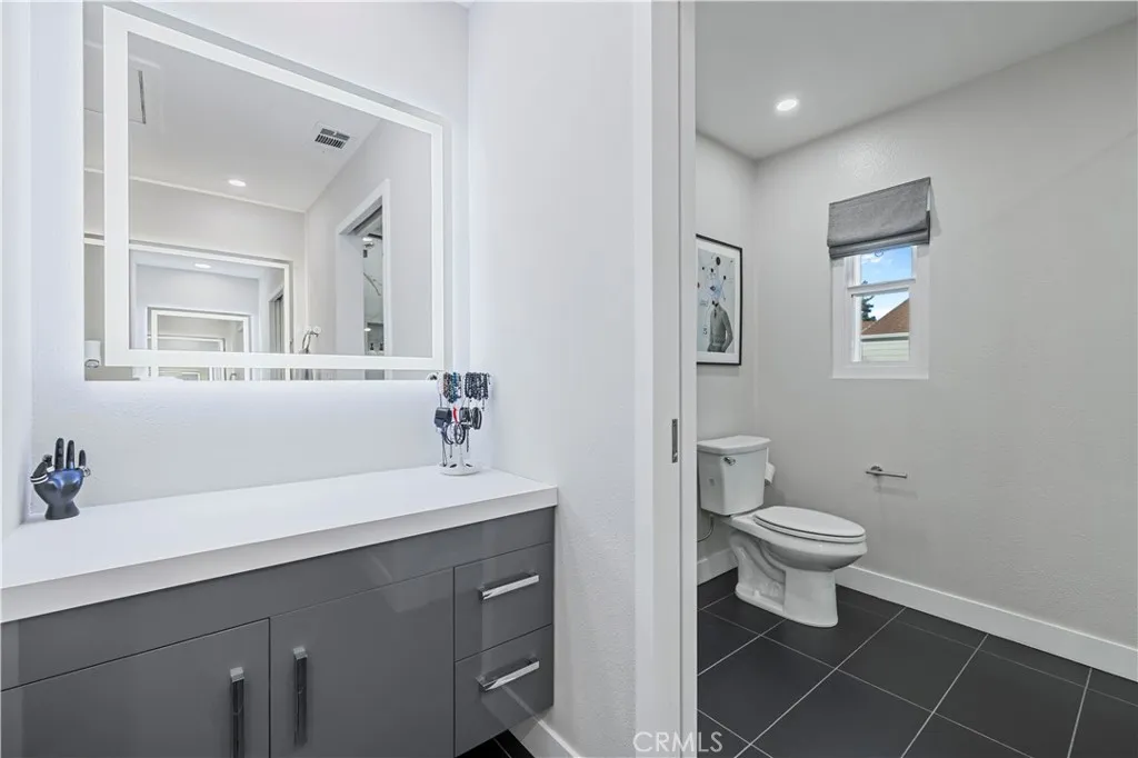 Additional image 73 of 10061 Melinda Way Unit 2, Northridge, CA 91325