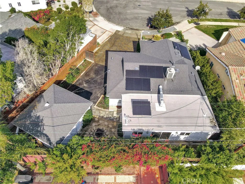 Additional image 91 of 17232 Elkwood St, Lake Balboa, CA 91406