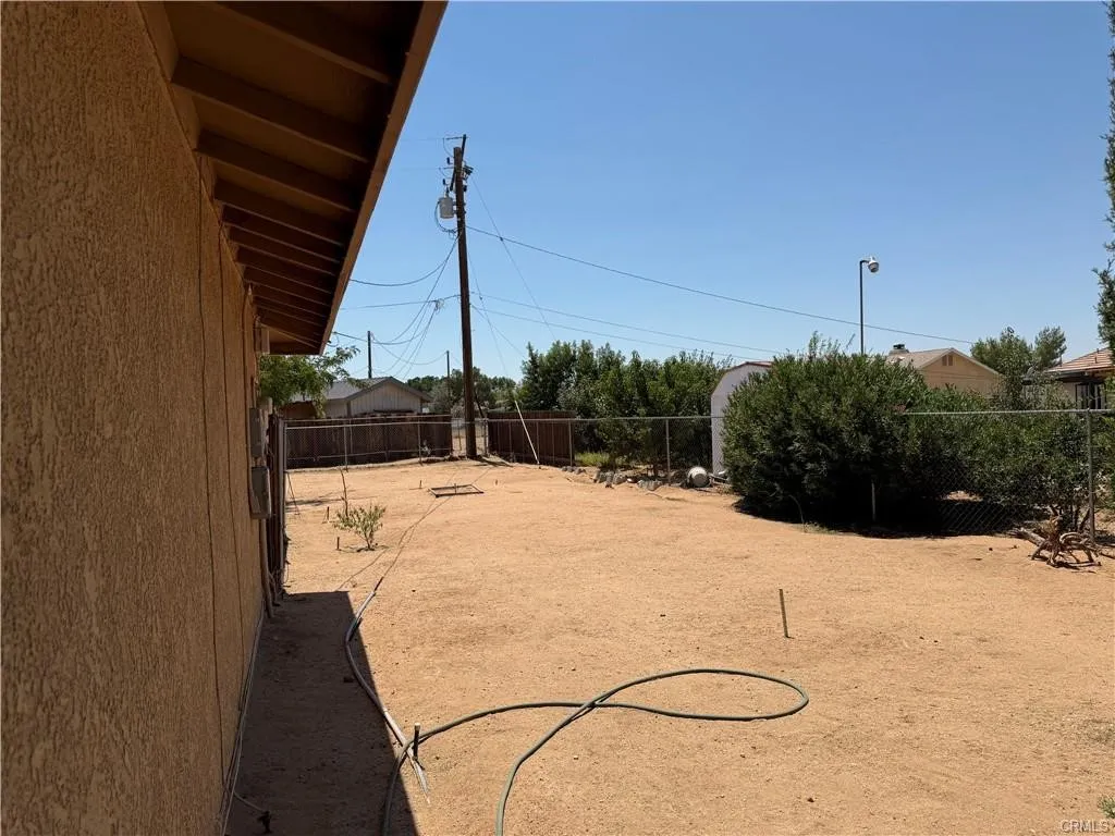 Additional image 7 of 21275 Pocomoke Road, Apple Valley, CA 92308