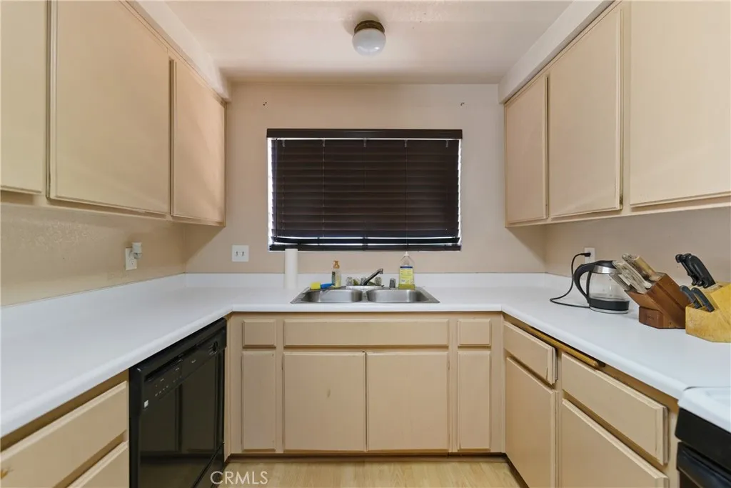 Additional image 16 of 4141 Hathaway Avenue Unit 28, Long Beach, CA 90815