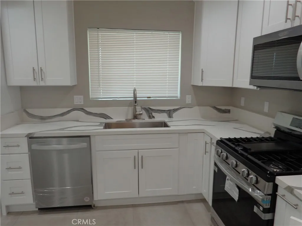 Additional image 11 of 12744 Running Deer Rd, Apple Valley, CA 92308