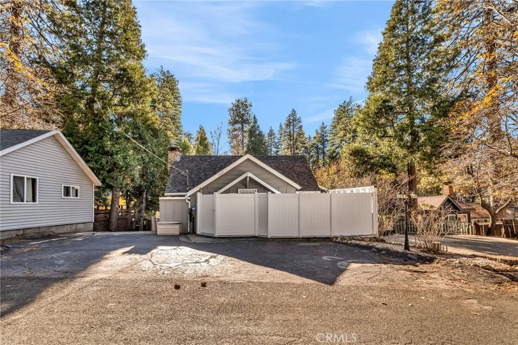 Additional image 42 of 23023 Oak Lane, Crestline, CA 92325