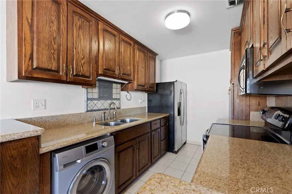 Additional image 36 of 5400 Newcastle Avenue Unit 56, Encino, CA 91316