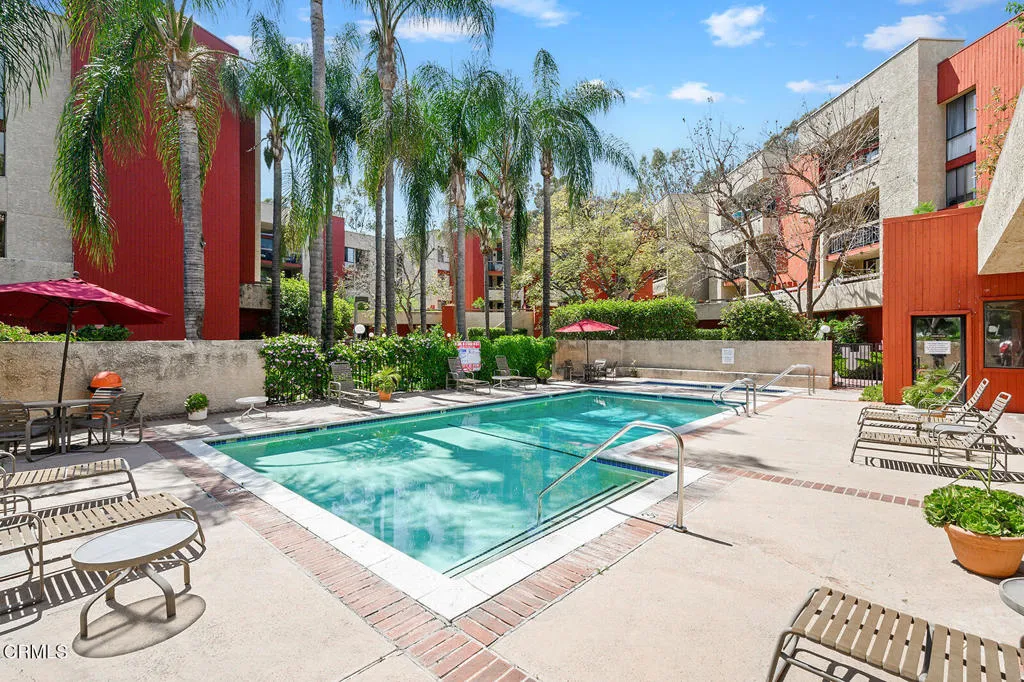 Additional image 80 of 3961 Via Marisol Unit 218, Los Angeles, CA 90042