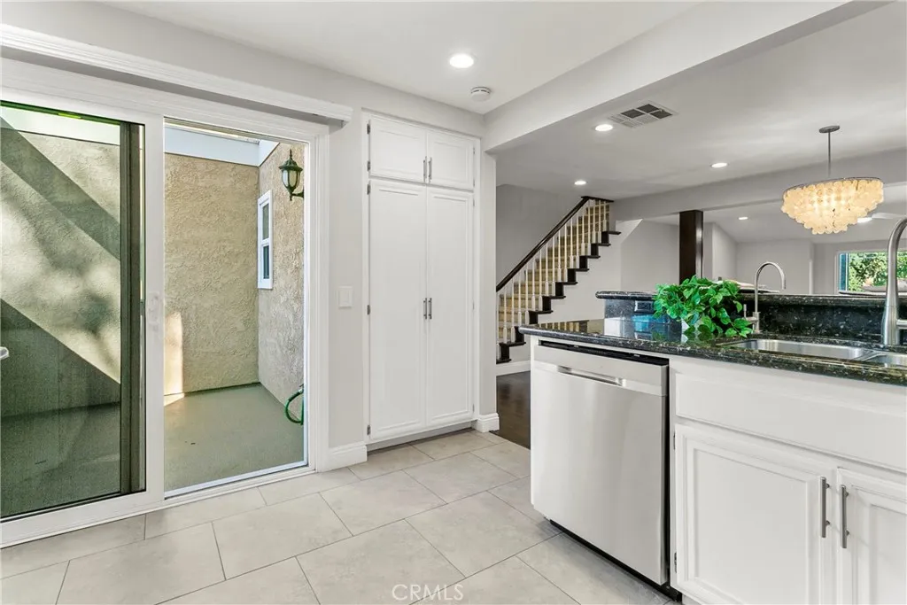 Additional image 39 of 21066 Poolside Ln, Huntington Beach, CA 92648