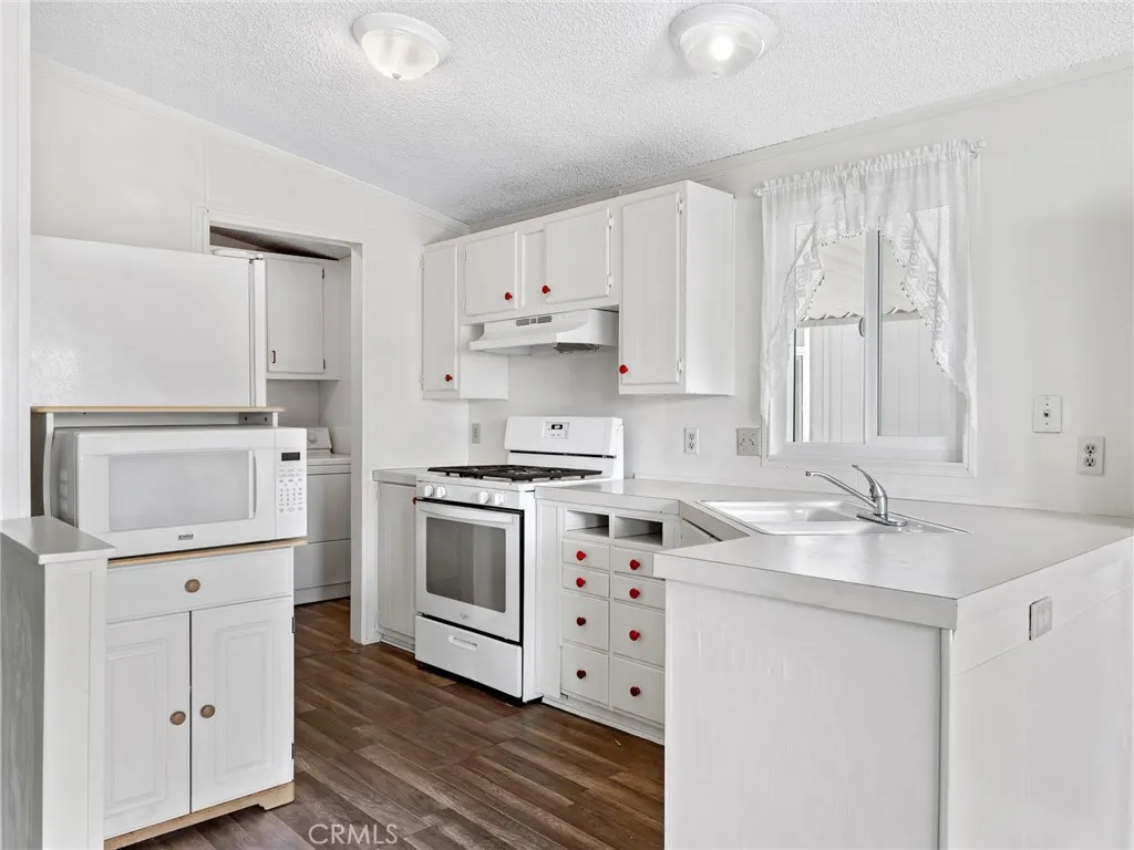 Additional image 47 of 22020 Nisqually Road Unit 3, Apple Valley, CA 92308