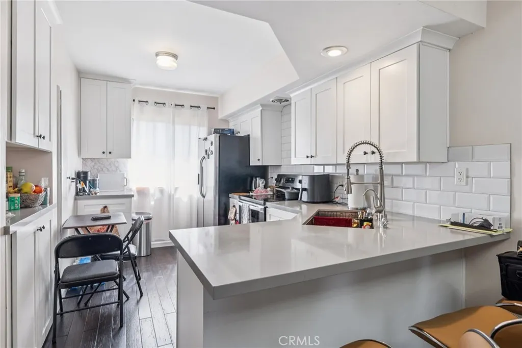 Additional image 36 of 312 N Louise Street Unit 210, Glendale, CA 91206