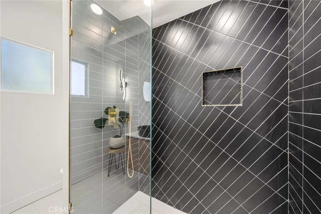 Additional image 93 of 20632 Tiara Street, Woodland Hills, CA 91367