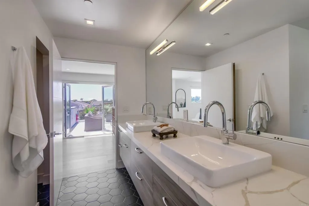 Additional image 16 of 747 S. Cedros Ave., Solana Beach, CA 92075