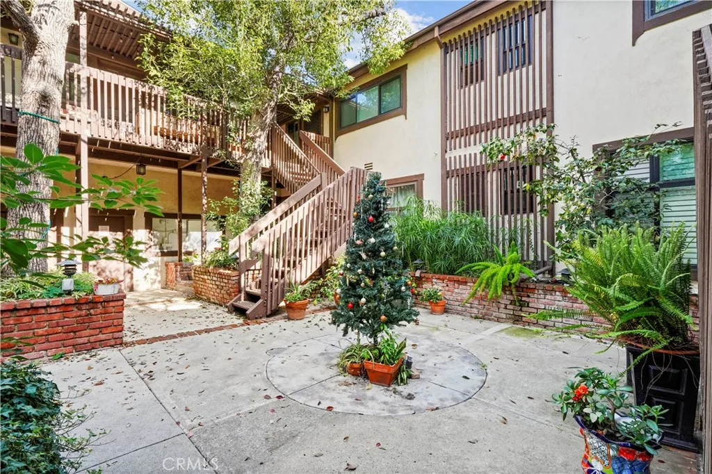 Additional image 57 of 15457 Moorpark Street Unit 1, Sherman Oaks, CA 91403