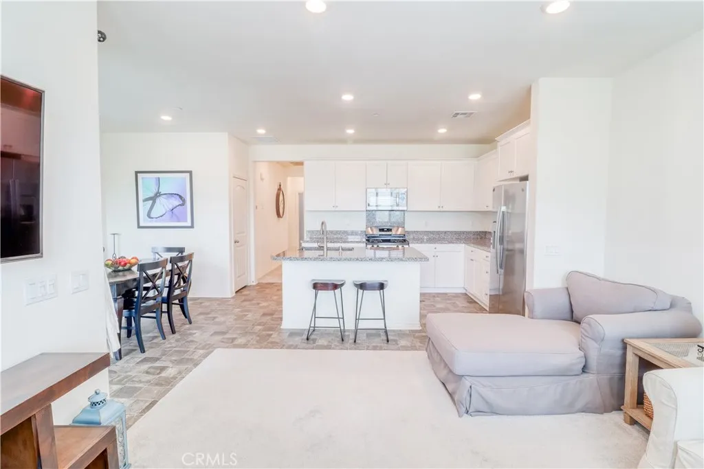 Additional image 27 of 16540 Wyndham Lane Unit 10, Fontana, CA 92336