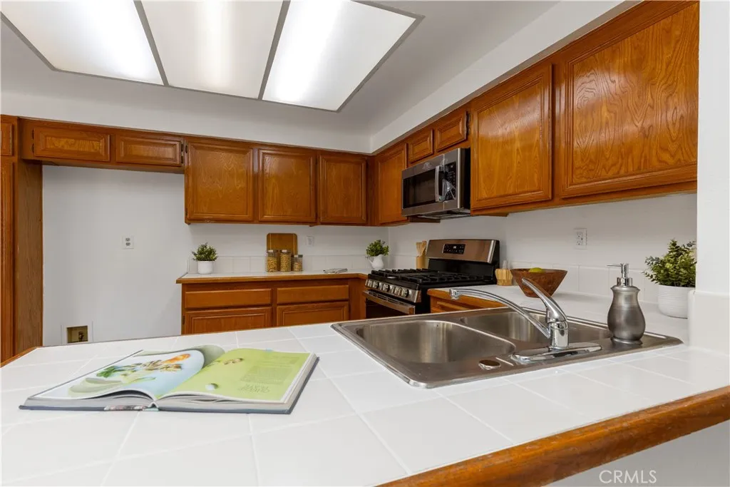 Additional image 19 of 25 Stony Point Pl., Pomona, CA 91766