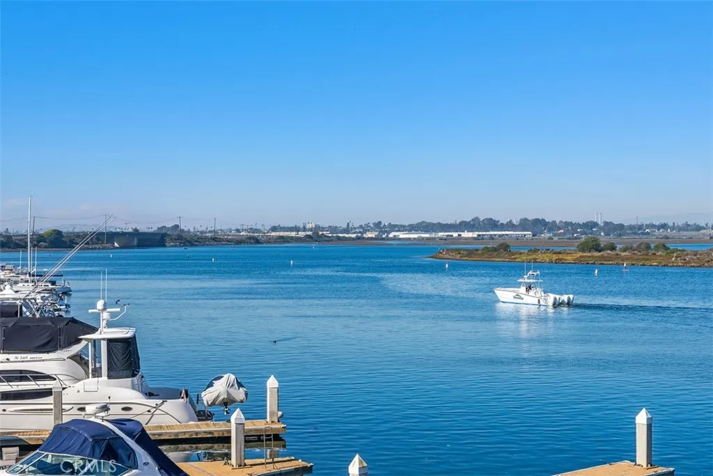 Additional image 18 of 16255 Pacific Circle Unit 204, Huntington Beach, CA 92649