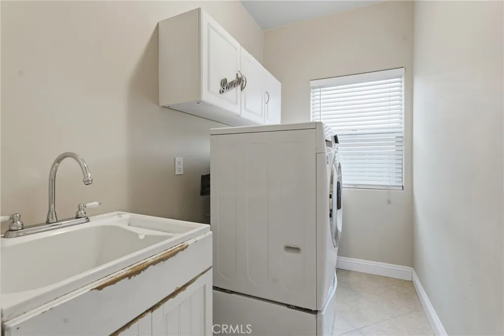 Additional image 69 of 22711 Collins Street, Woodland Hills, CA 91367