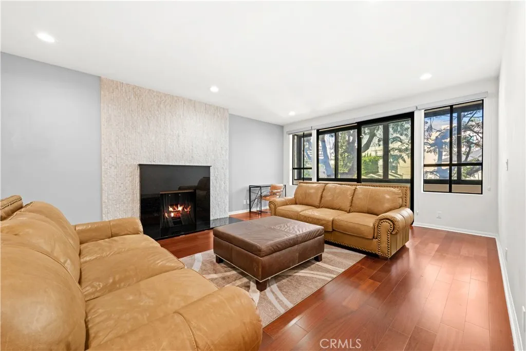 Additional image 36 of 1277 S Beverly Glen Boulevard Unit 405, Los Angeles, CA 90024