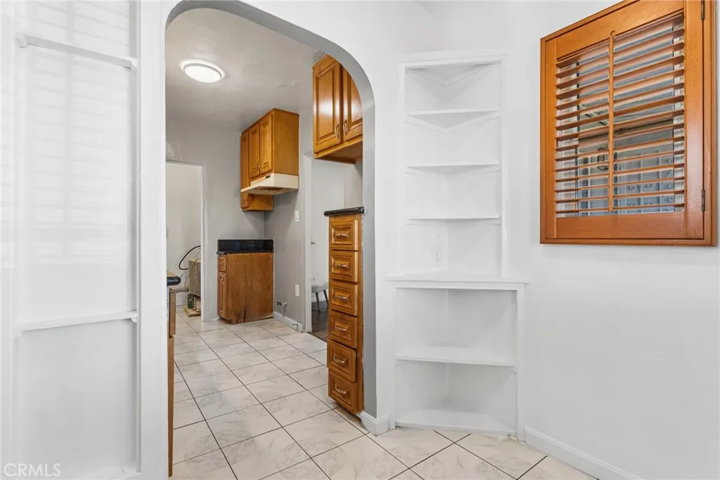 Additional image 11 of 2056 W 70th St, Los Angeles, CA 90047