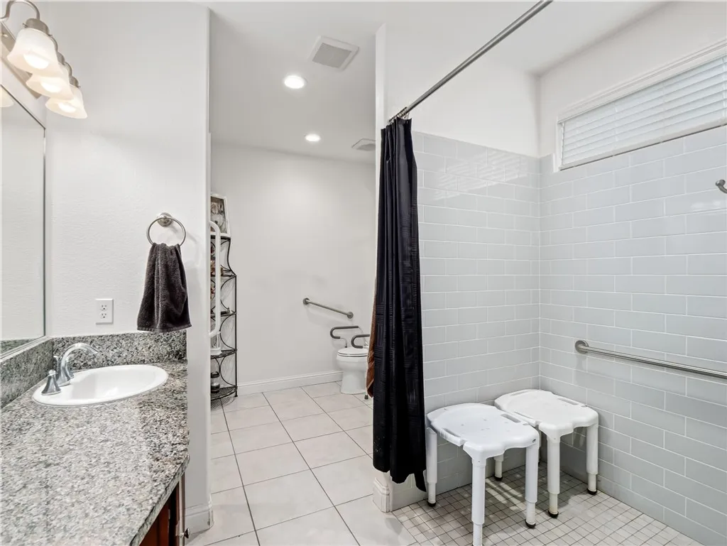 Additional image 20 of 425 Karen Ave, Kerman, CA 93630