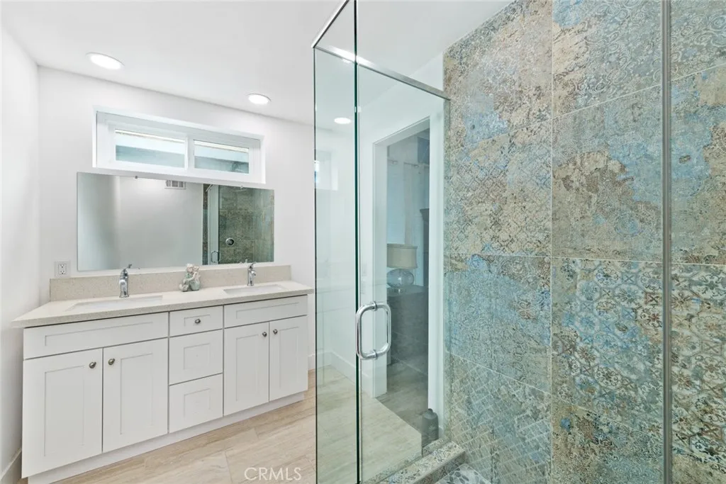 Additional image 12 of 2212 W Oceanfront, Newport Beach, CA 92663