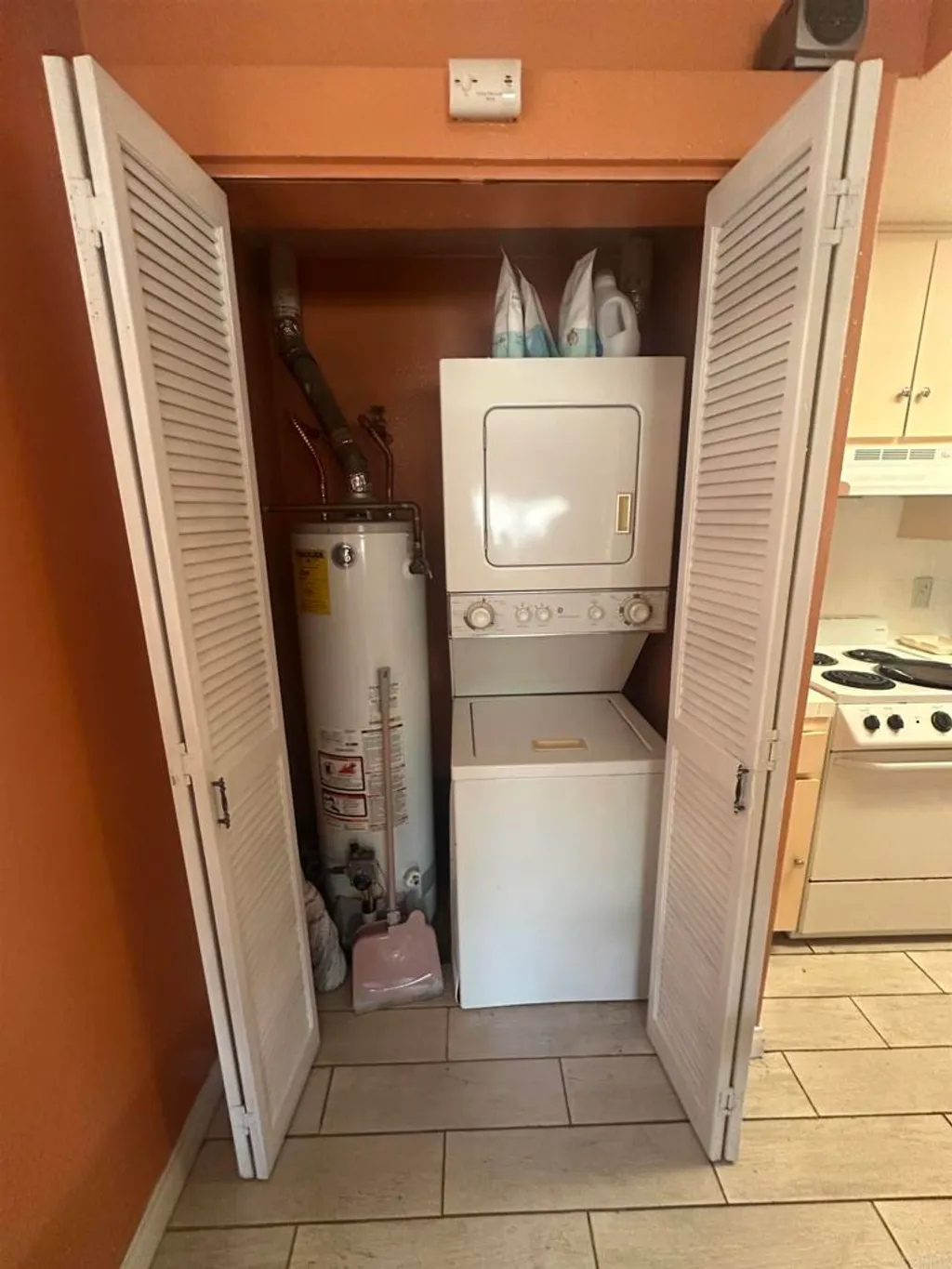 Additional image 8 of 891 w San Ysidro Blvd Unit 9, San Ysidro, CA 92173