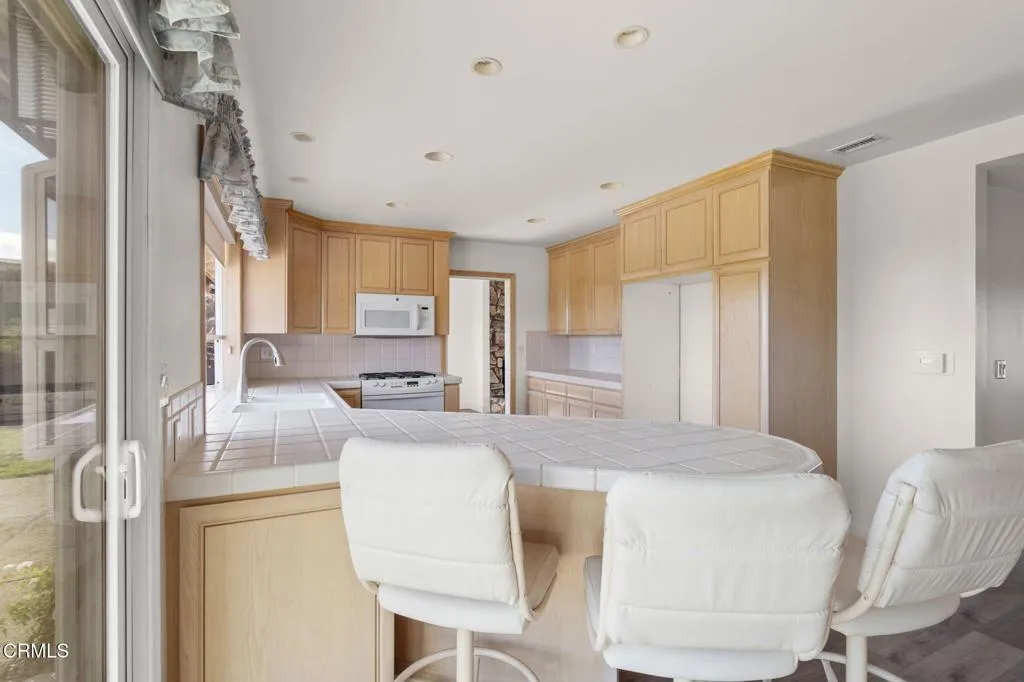 Additional image 76 of 1020 Via Cielito, Ventura, CA 93003