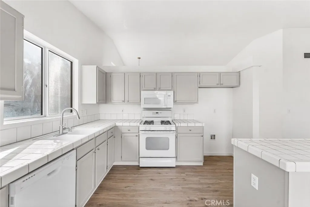 Additional image 54 of 3719 Cedarwood Court, Rosamond, CA 93560