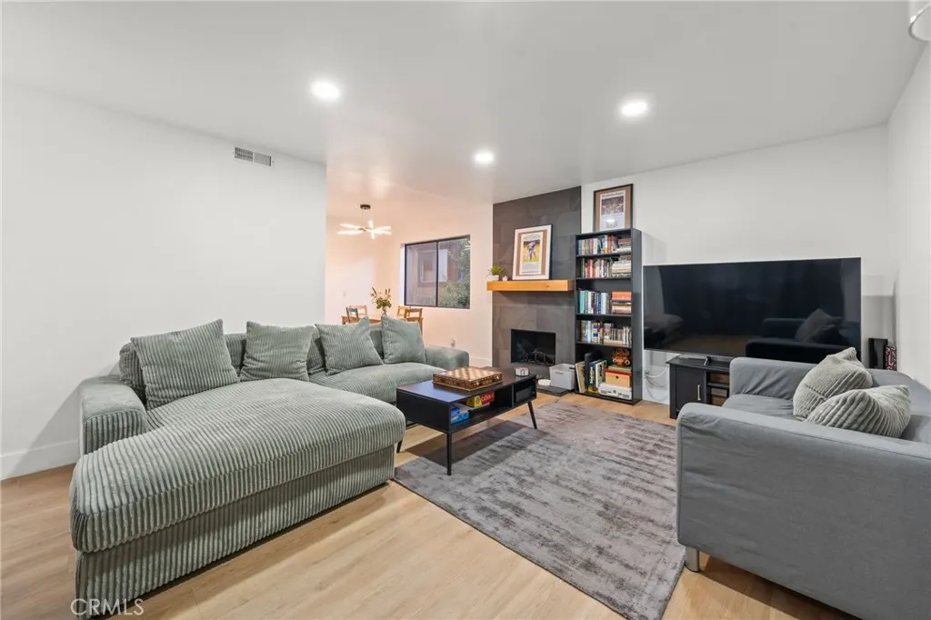 Additional image 9 of 9210 Van Nuys Boulevard Unit 14, Panorama City, CA 91402