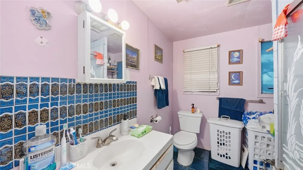 Additional image 8 of 1523 E Vernon Ave, Los Angeles, CA 90011