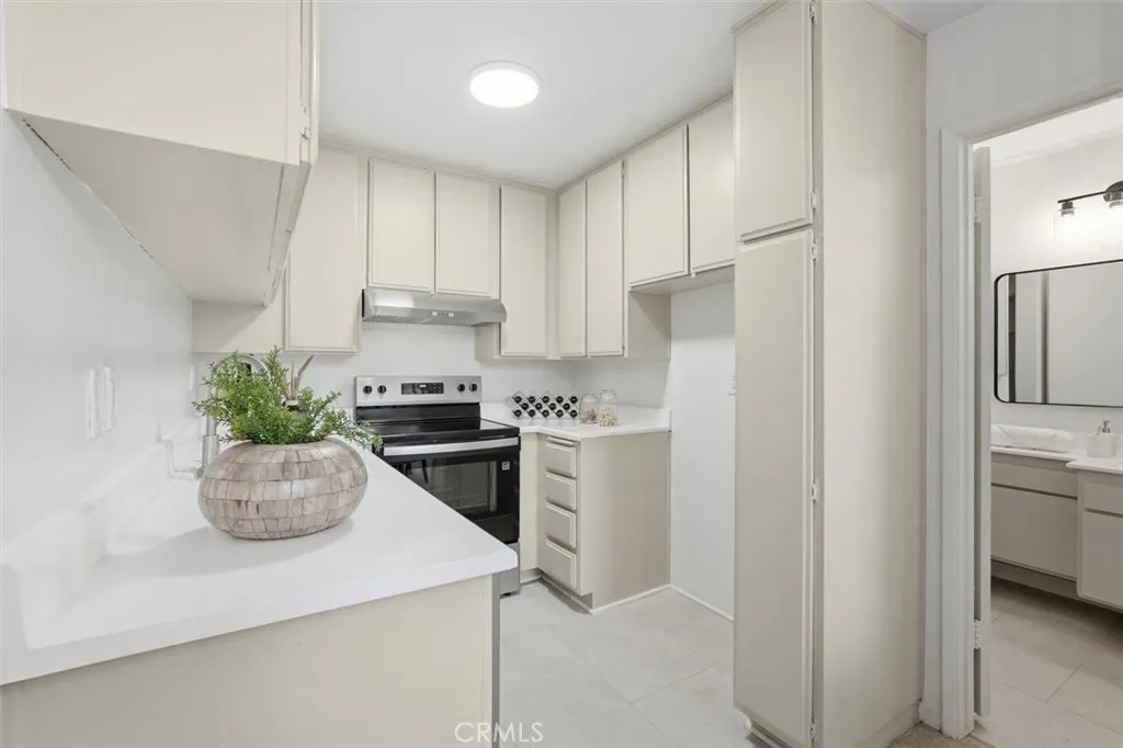 Additional image 50 of 11645 Montana Avenue Unit 321, Los Angeles, CA 90049