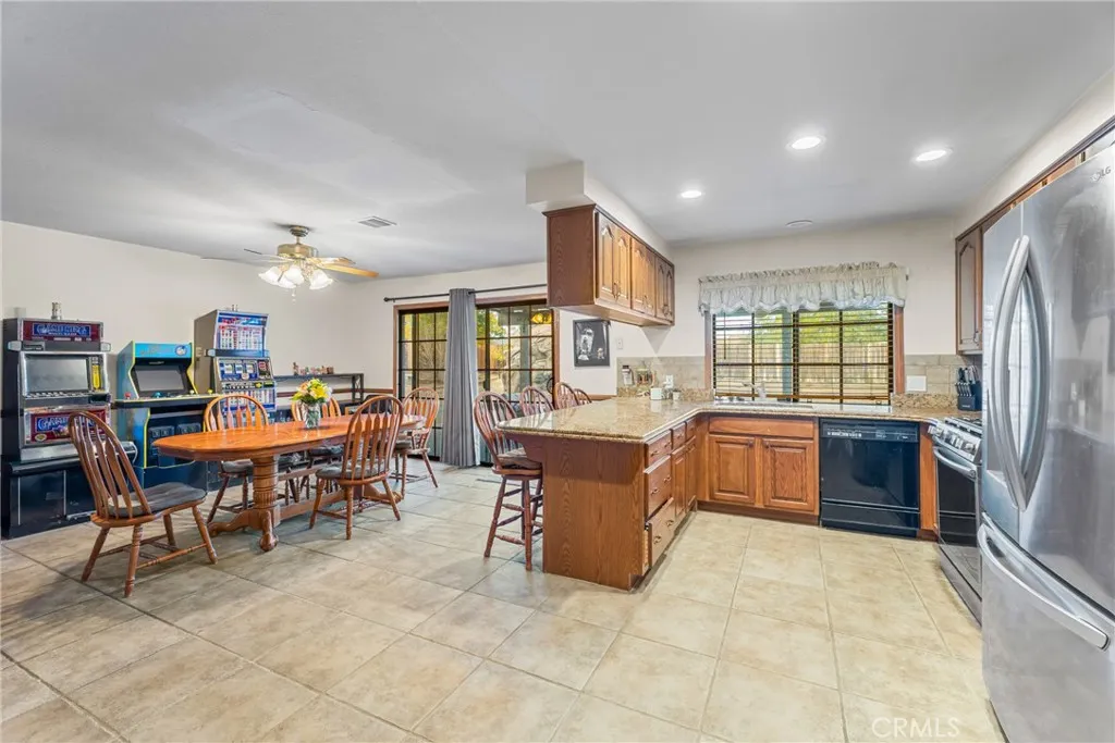 Additional image 15 of 15712 Cashew St, Hesperia, CA 92345