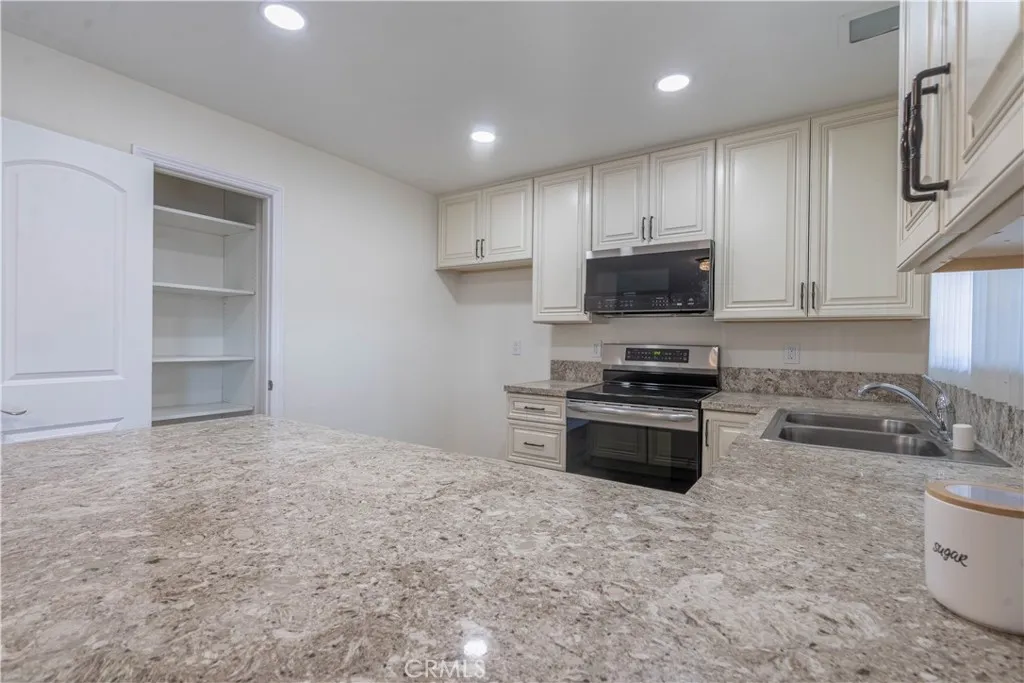 Additional image 7 of 1023 S Citron St, Anaheim, CA 92805