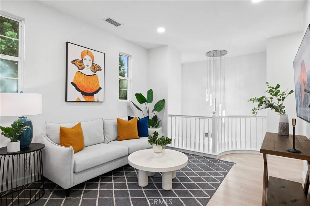 Additional image 97 of 345 Tall Oak, Irvine, CA 92603