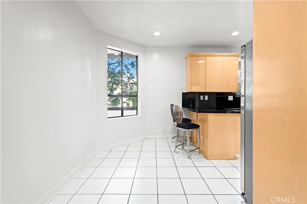 Additional image 22 of 1277 S Beverly Glen Boulevard Unit 405, Los Angeles, CA 90024