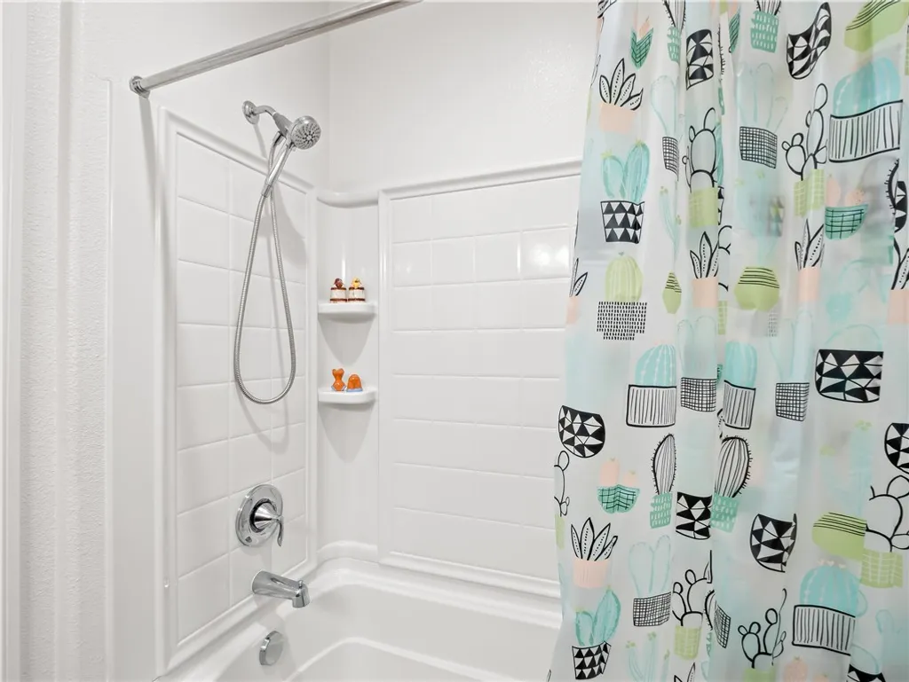 Additional image 29 of 425 Karen Ave, Kerman, CA 93630