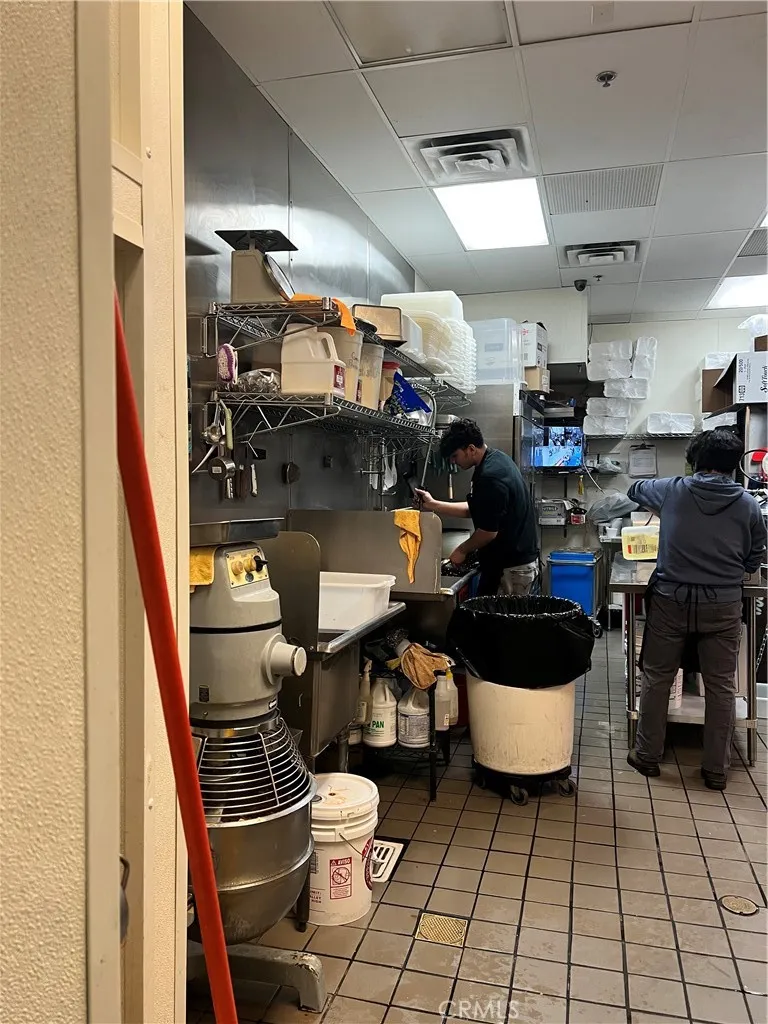 Additional image 15 of 1305 W Rancho Vista Blvd, Palmdale, CA 93551