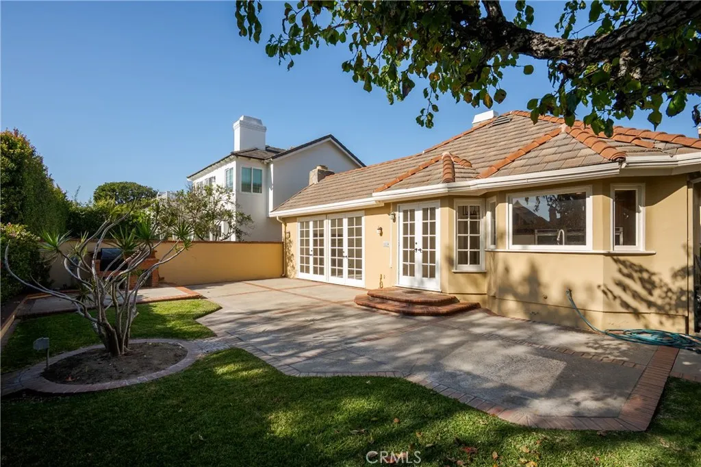 Additional image 75 of 19371 Woodlands Ln, Huntington Beach, CA 92648