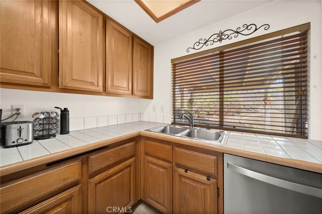Additional image 15 of 26418 Capay Bay Court, Moreno Valley, CA 92555