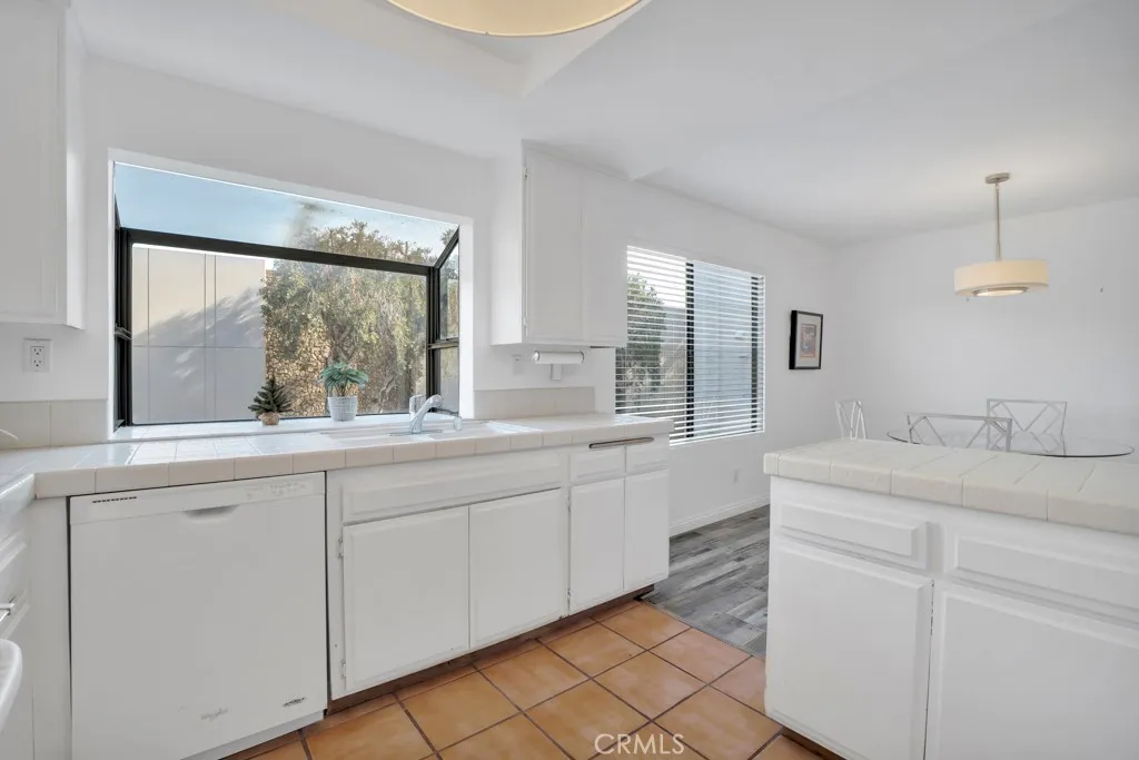 Additional image 53 of 19431 Sherman Way Unit 10, Reseda, CA 91335