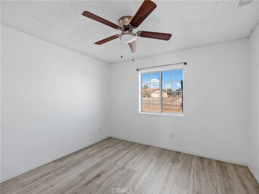 Additional image 18 of 18063 Catalpa Street., Hesperia, CA 92345