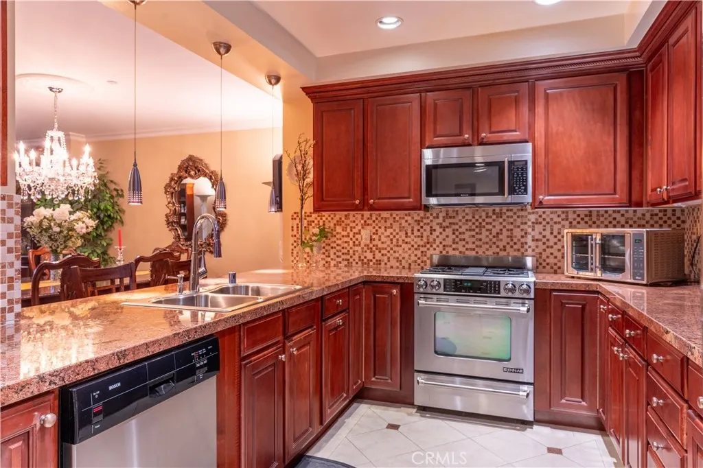 Additional image 35 of 4533 Vista Del Monte Avenue Unit 201, Sherman Oaks, CA 91403