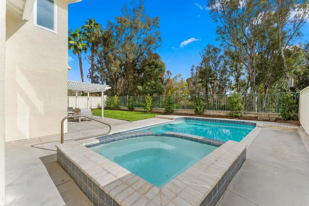 Additional image 3 of 522 Lupine Way, Oceanside, CA 92057