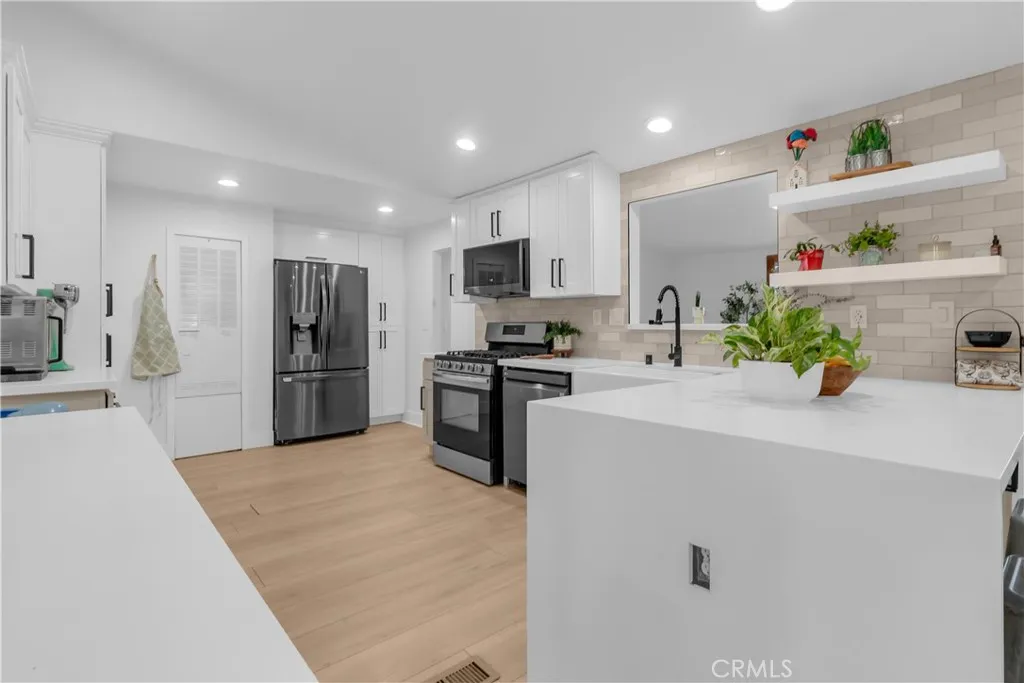 Additional image 67 of 9888 Trinity Rd, Oak Hills, CA 92344