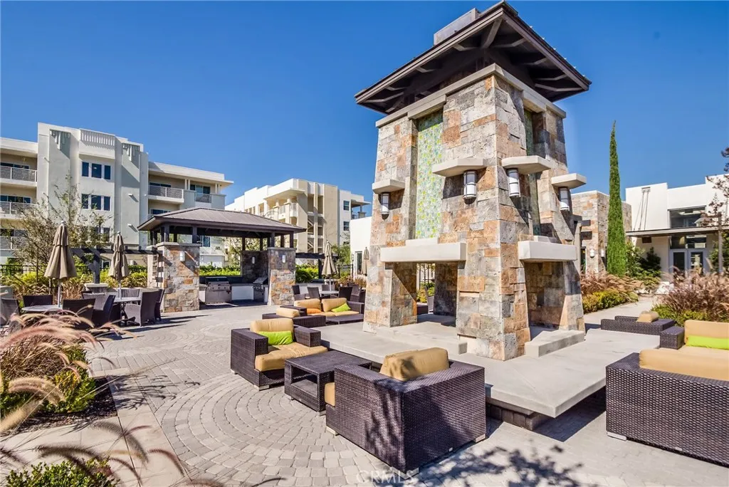 Additional image 97 of 12921 Mission Avenue Unit 102, Hawthorne, CA 90250