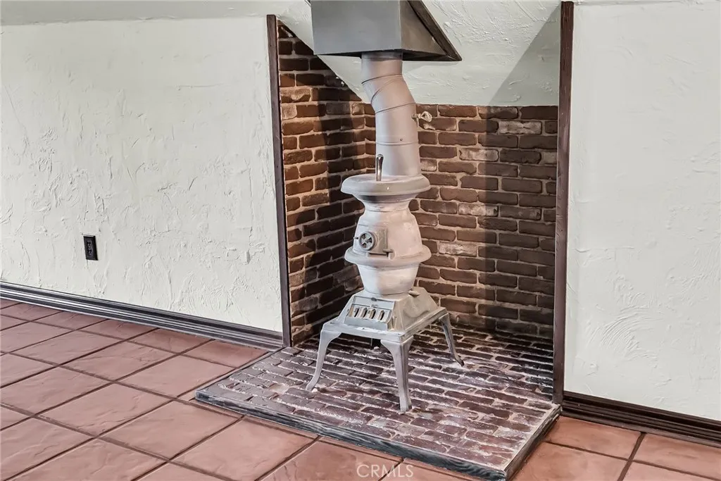 Additional image 106 of 4721 Somerset Dr, Riverside, CA 92507