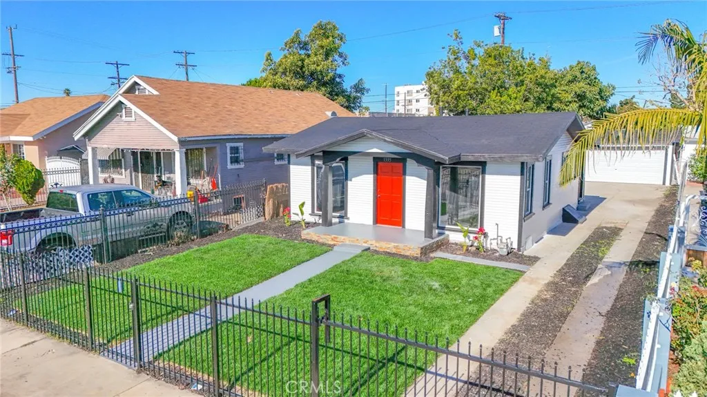 Additional image 2 of 1335 W 68th St, Los Angeles, CA 90044