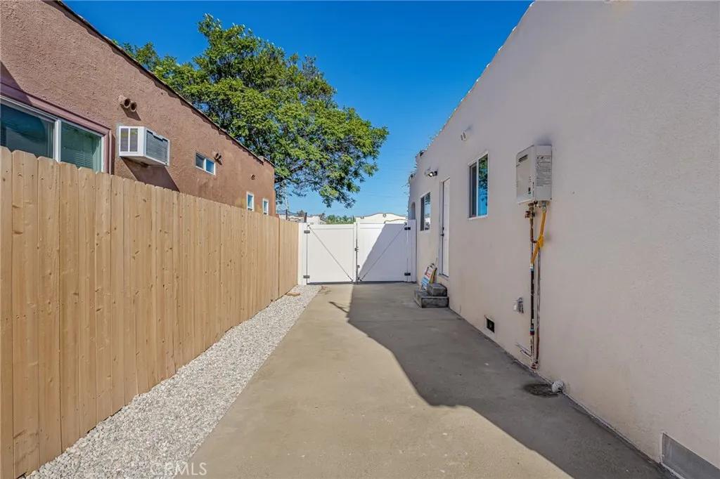 Additional image 62 of 622 W 99th St, Los Angeles, CA 90044