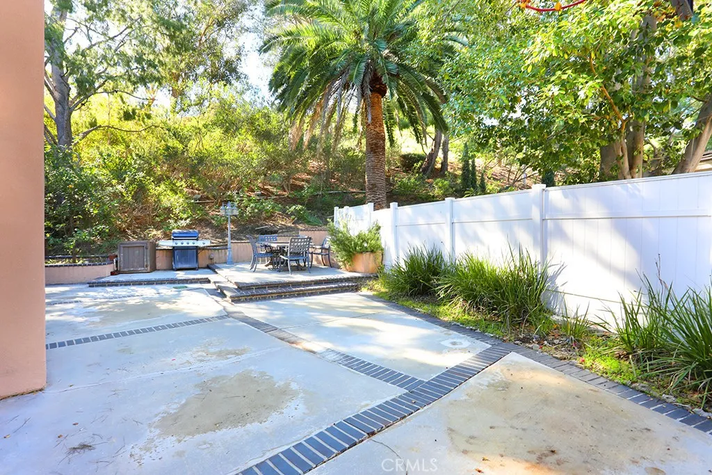 Property image for 961 S Lone Pine Ln, Anaheim Hills, CA 92808