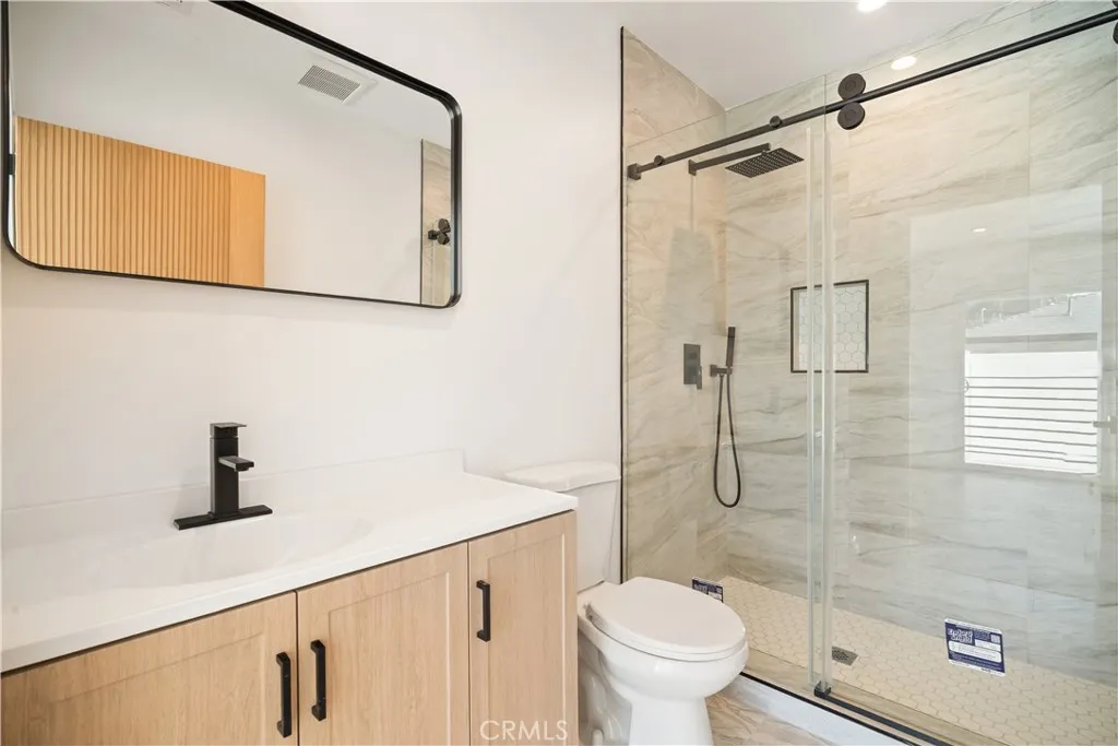 Additional image 21 of 6935 Jellico Avenue, Lake Balboa, CA 91406