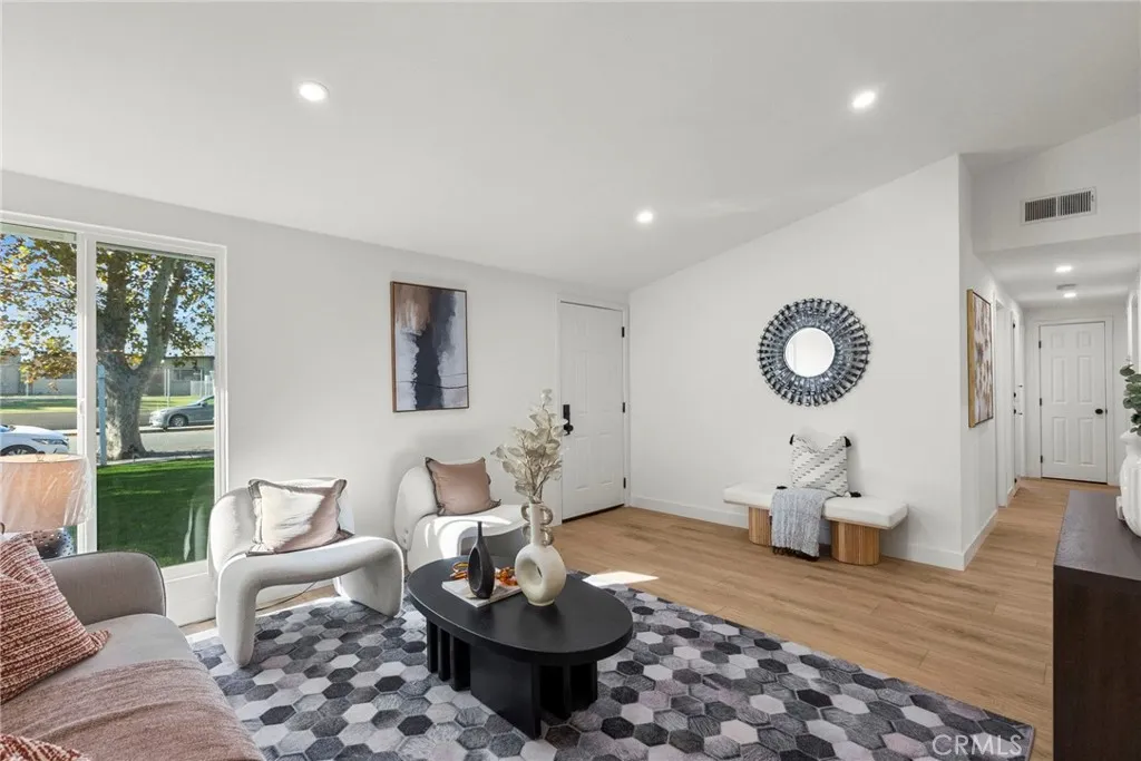 Additional image 26 of 27442 Plumwood Ave, Canyon Country, CA 91351