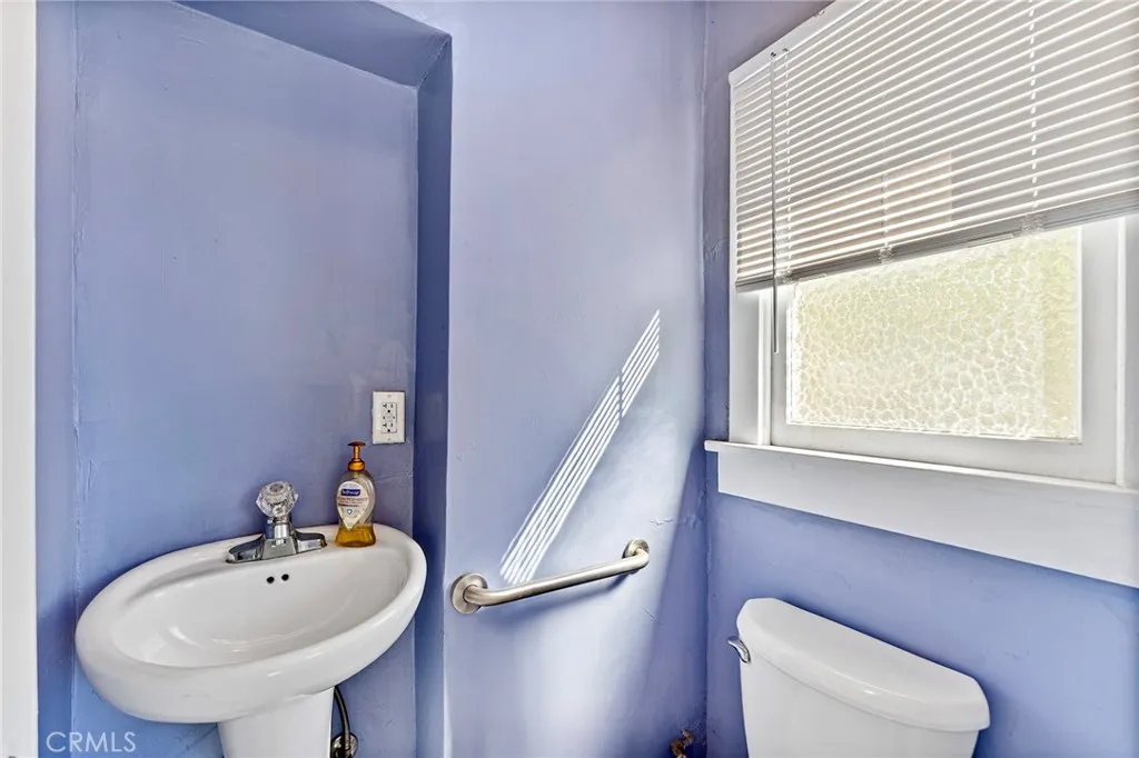 Additional image 20 of 2042 Rome Dr, Los Angeles, CA 90065