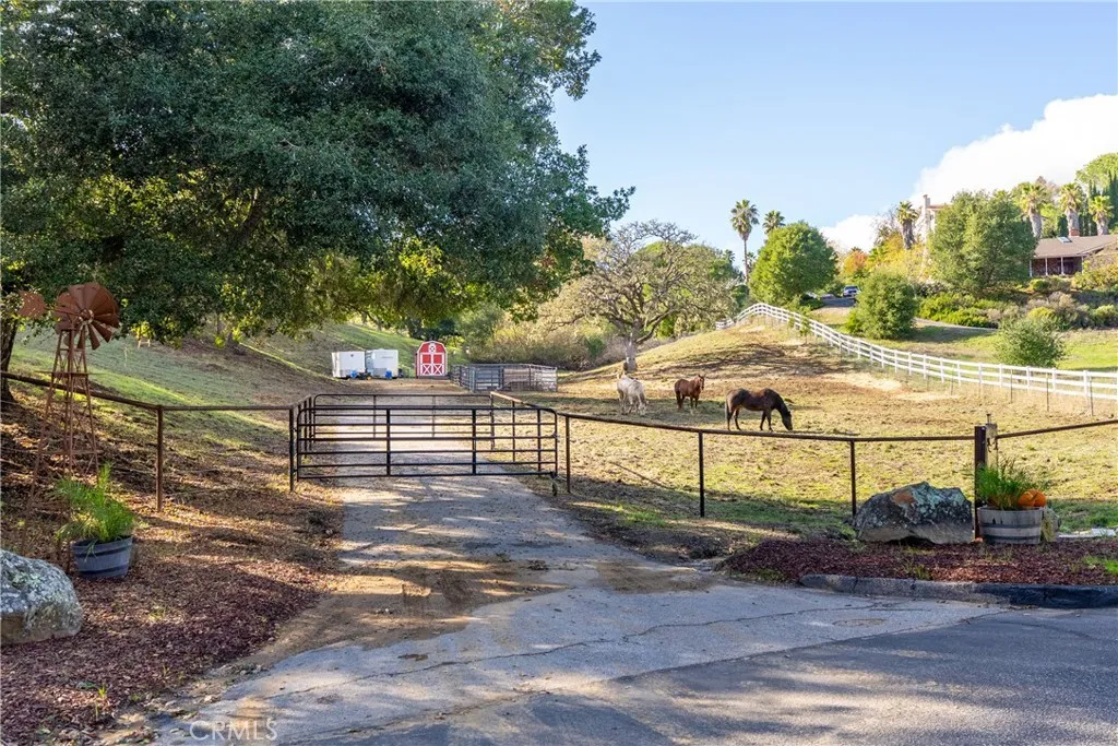 Additional image 137 of 10844 Vista Rd, Atascadero, CA 93422